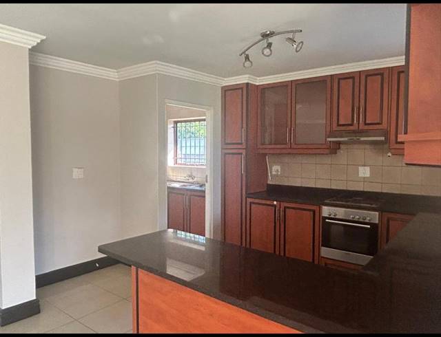 4 BEDROOM PROPERTY TO RENT IN SONEIKE